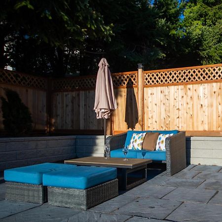 Bright Private Suite Near Departure Bay Beach Нанеймо Екстериор снимка