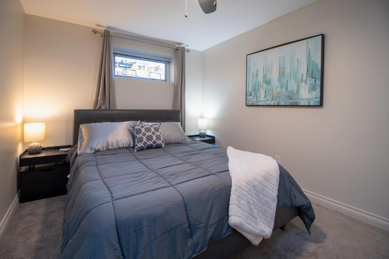 Bright Private Suite Near Departure Bay Beach Нанеймо Екстериор снимка