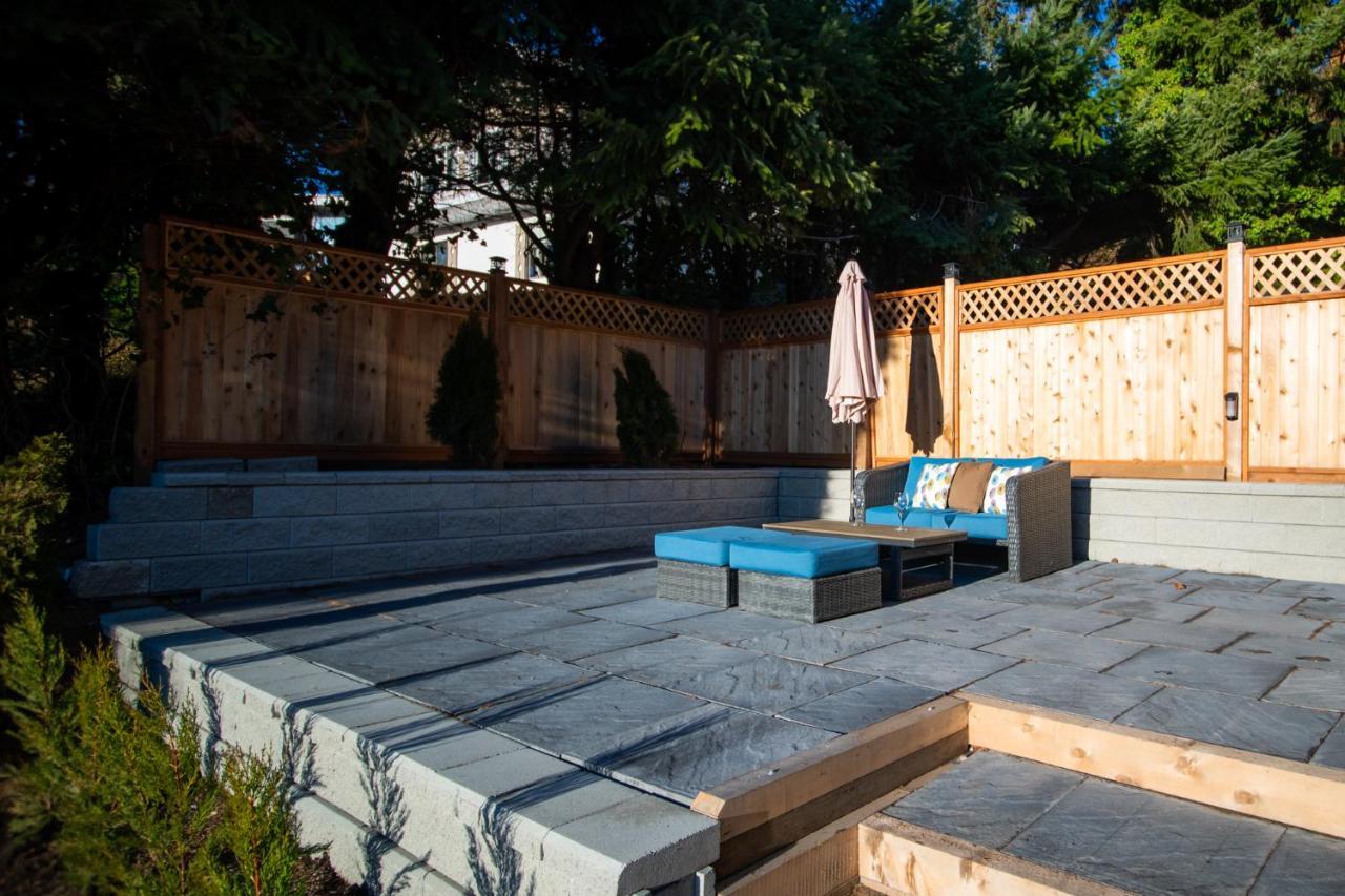 Bright Private Suite Near Departure Bay Beach Нанеймо Екстериор снимка
